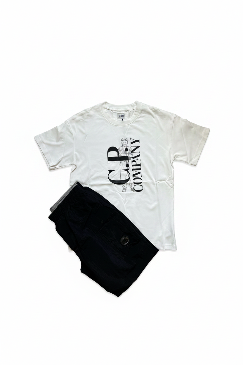 Ensemble blanc/noir C.P. Company fond blanc