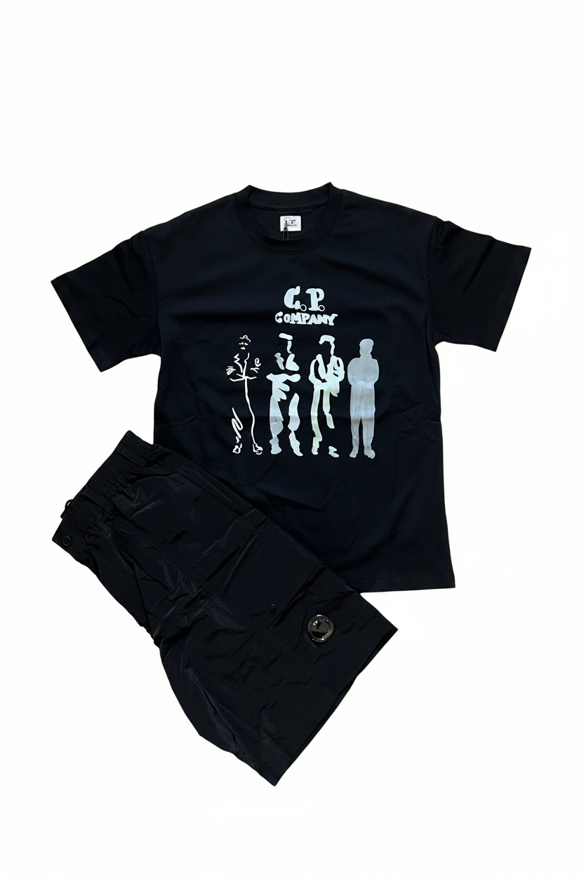 Ensemble noir C.P. Company fond blanc